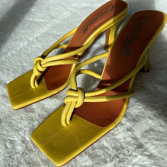 NEW IN BOX L'intervalle heeled sandals. Euro 39 - Picture 5 of 14